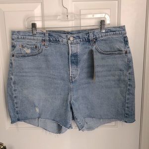 NWT High rise Levi’s 501 shorts